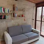 Del Conservatorio Nel Centro Storico شقة